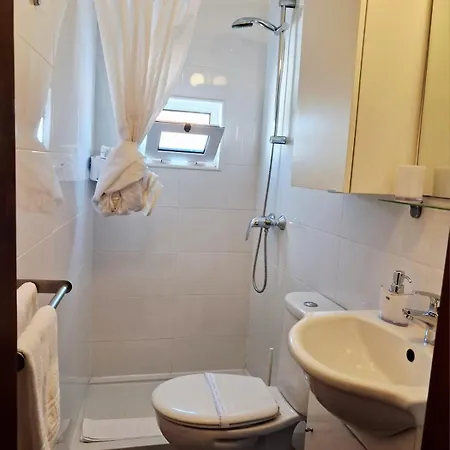 Casa Do Pino بيت للعطل